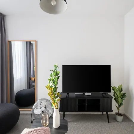 Aparthotel Limehome Friedrichstrasse 3*