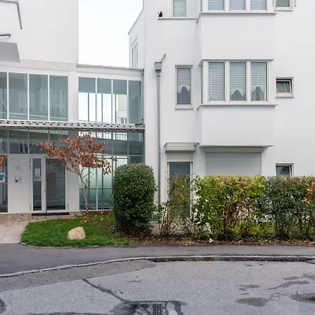 Limehome Friedrichstrasse 아파트호텔 린츠